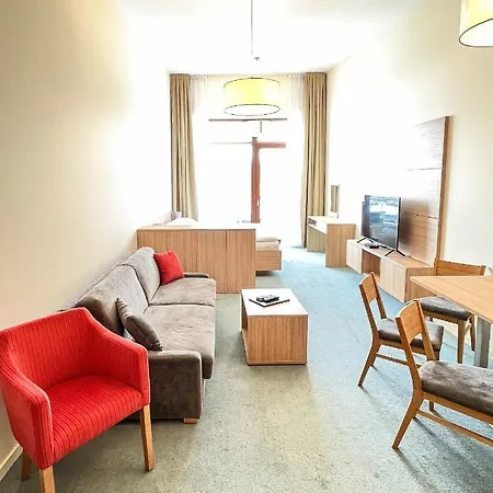 Hotelovy Alfred C407 Üdülőközpont